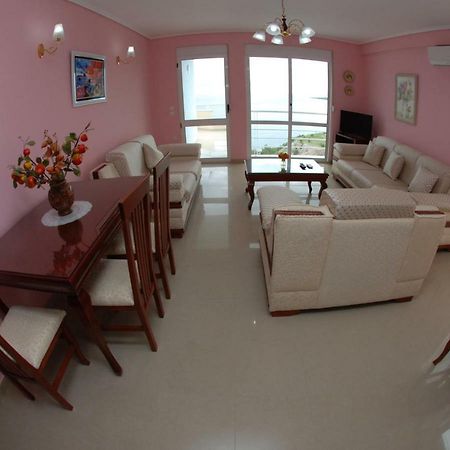 Erti'S Apartments Саранда Екстер'єр фото