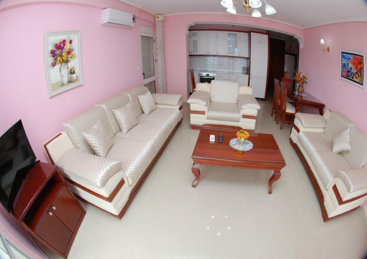 Erti'S Apartments Саранда Екстер'єр фото