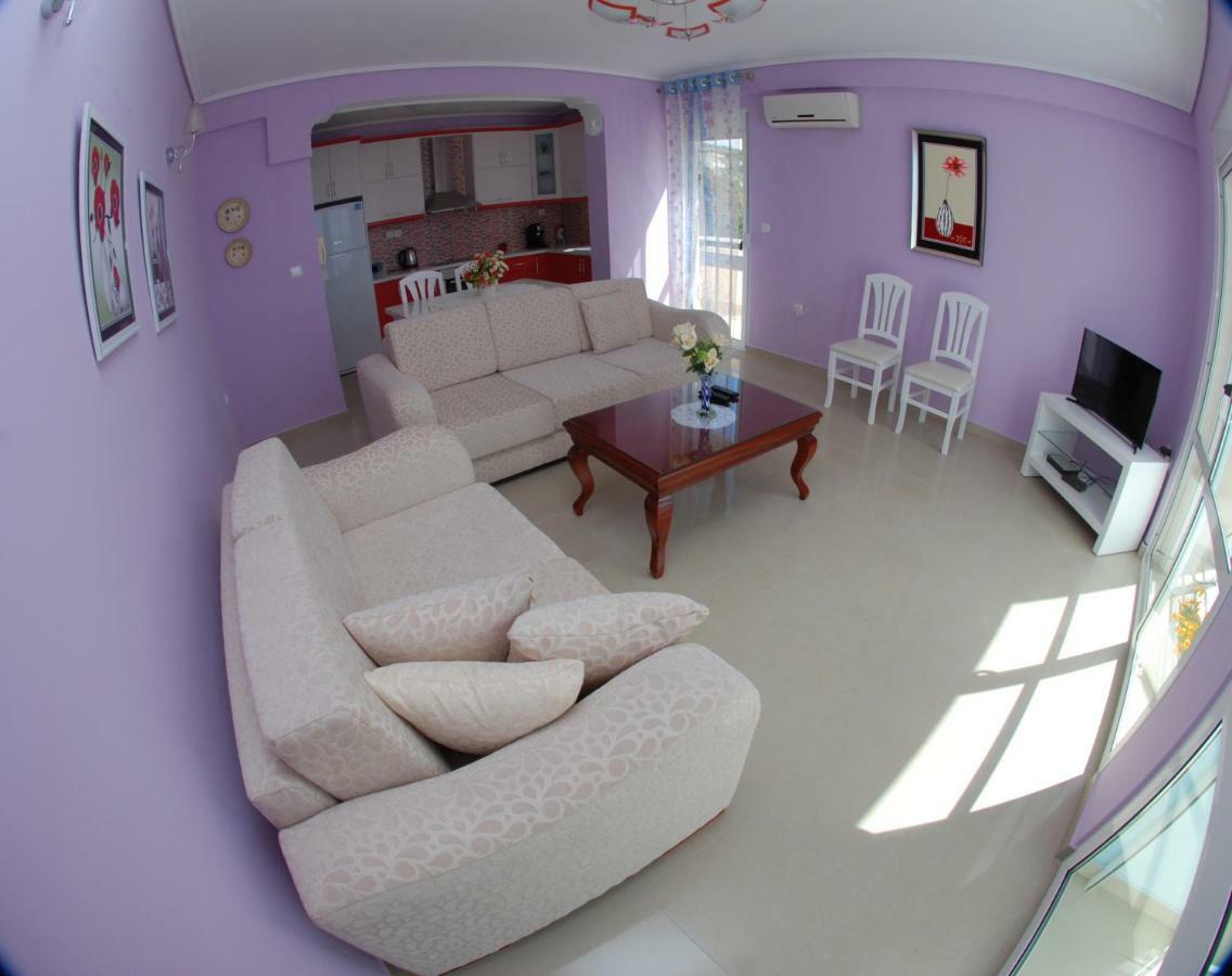 Erti'S Apartments Саранда Екстер'єр фото