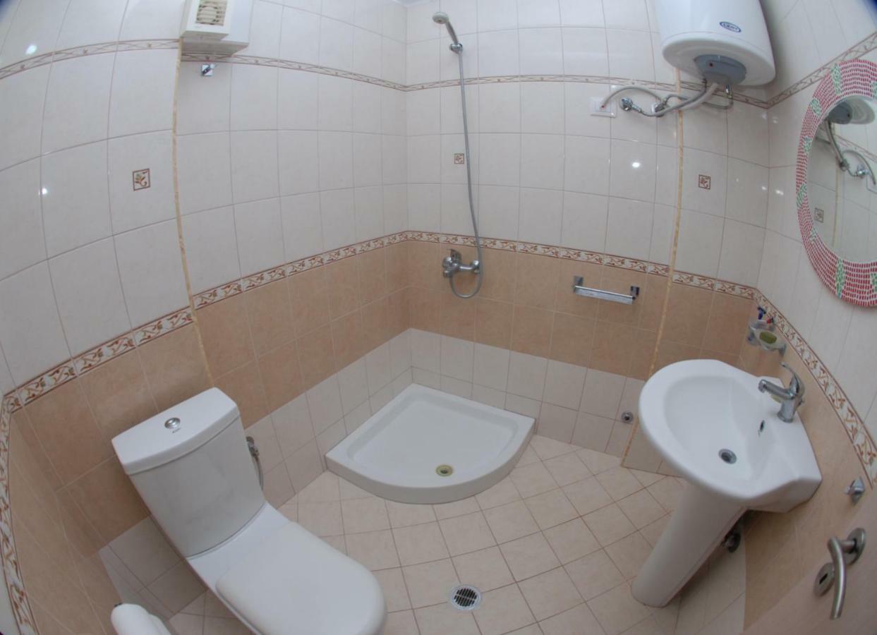 Erti'S Apartments Саранда Екстер'єр фото