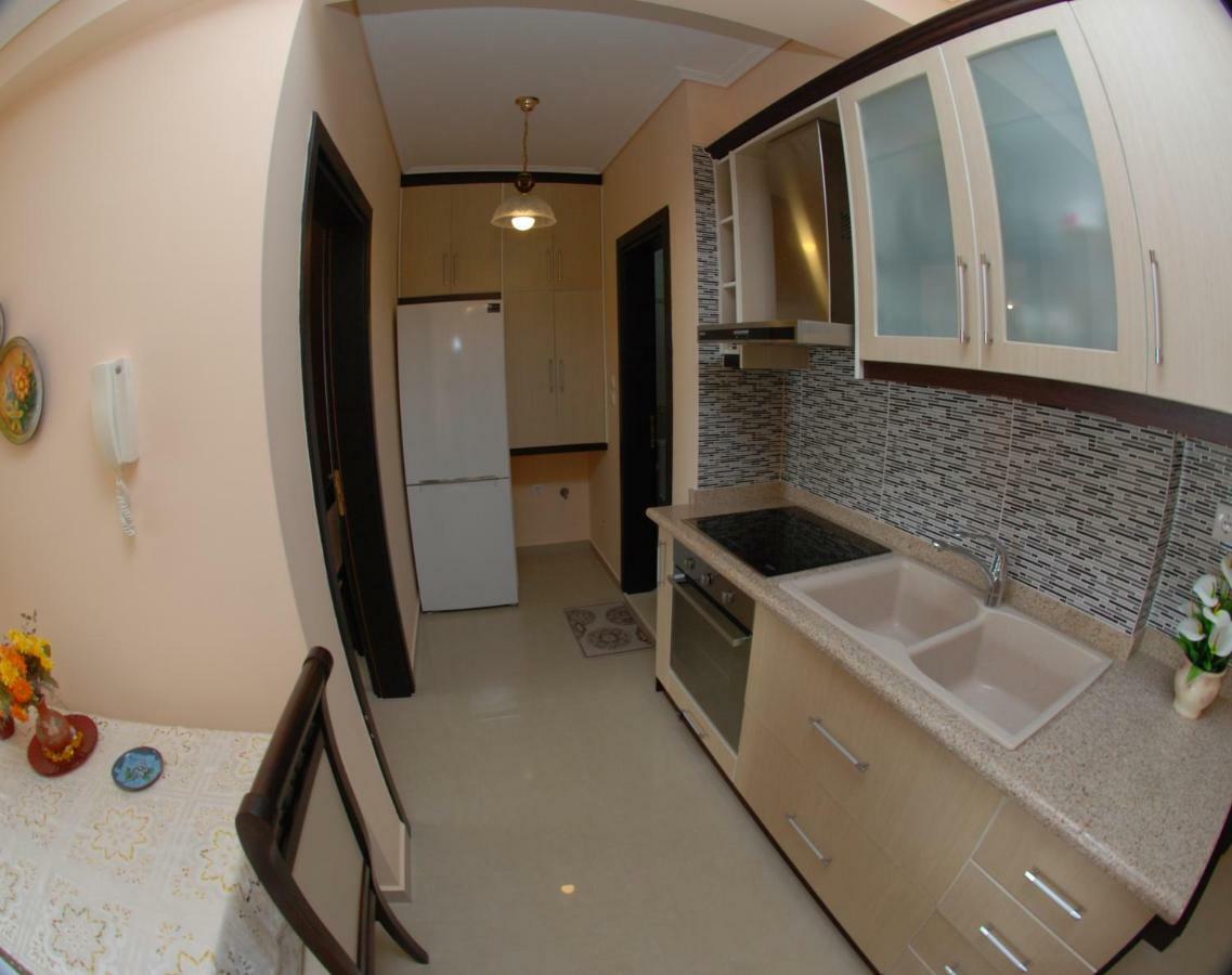 Erti'S Apartments Саранда Екстер'єр фото