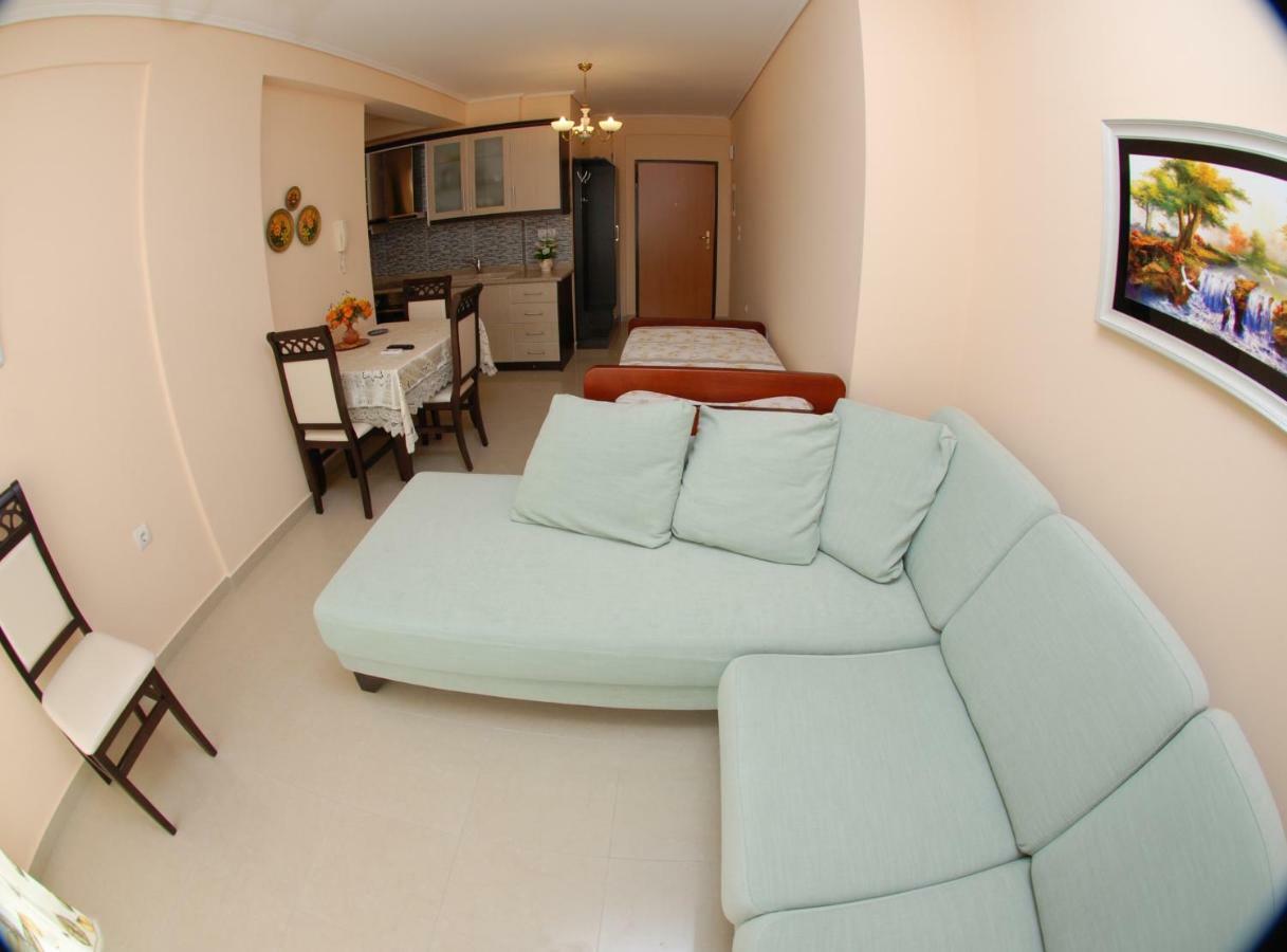 Erti'S Apartments Саранда Екстер'єр фото