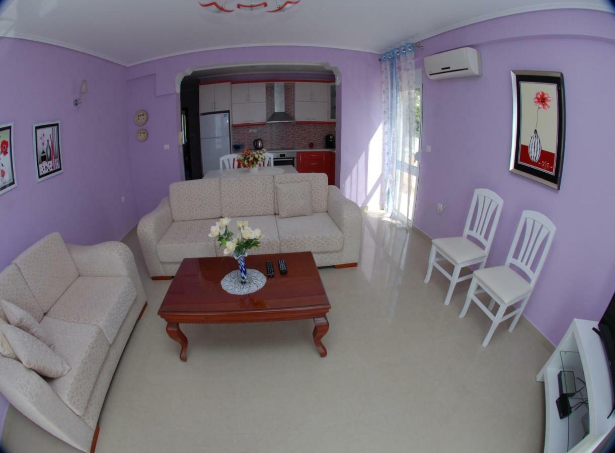 Erti'S Apartments Саранда Екстер'єр фото